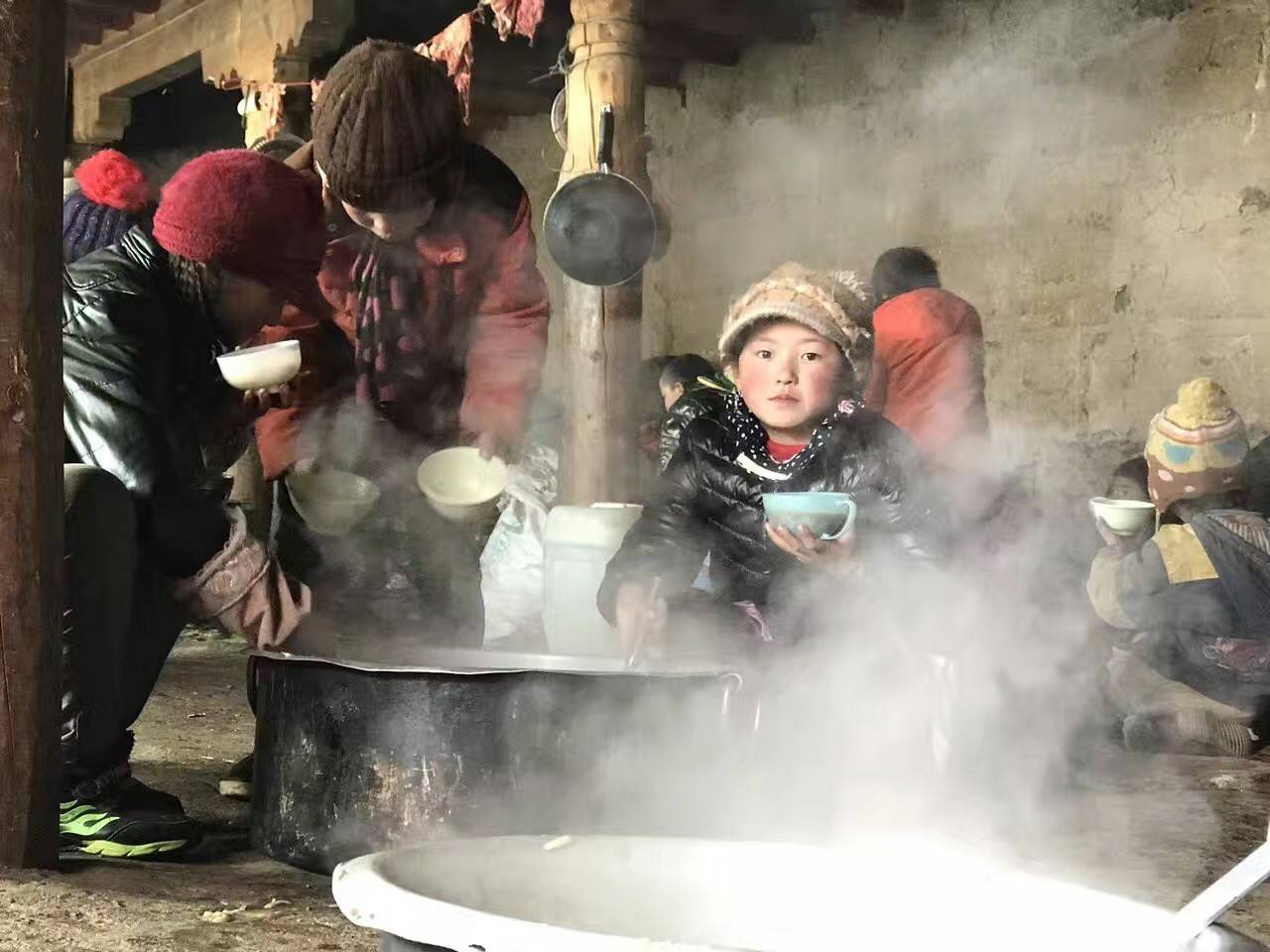 常州维安数据分析服务有限公司公益回顾丨家国同欢月同圆 温暖满载甘孜州(图10) 常州维安数据分析服务有限公司公益回顾丨家国同欢月同圆 温暖满载甘孜州(图10)